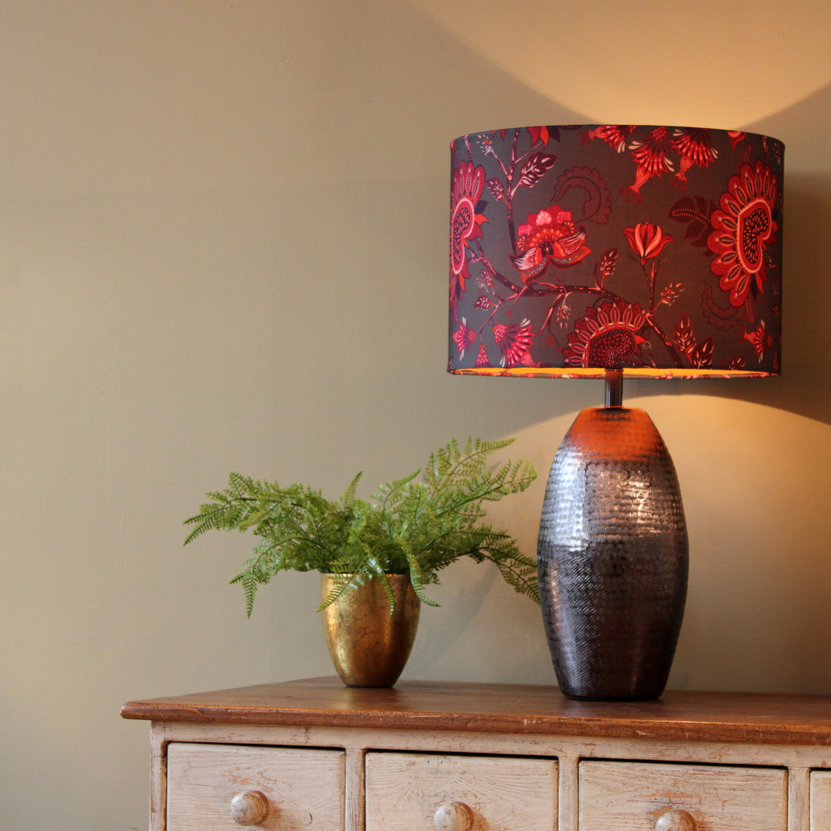 Paisley Darsha Metal Table Lamp